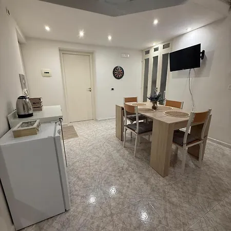 A Casa Di Noah * باري